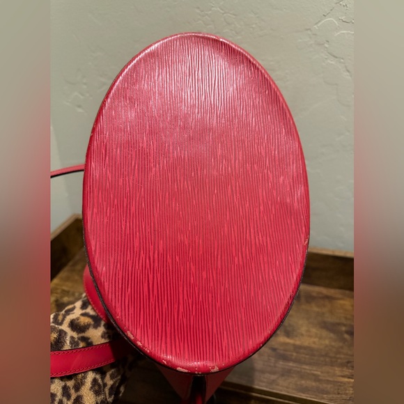 Louis Vuitton Red Epi Set - Picture 4 of 16